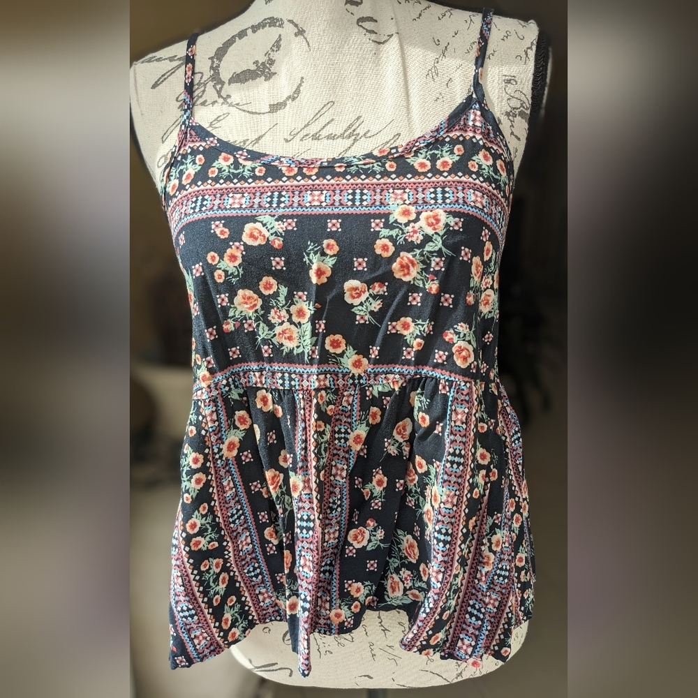 5/$25 MILEY & MOLLY Floral Tank Top Size Small